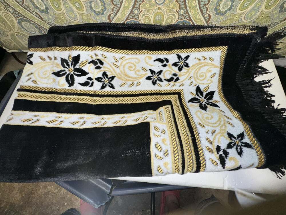 Black and Gold Floral Islamic Prayer Mat